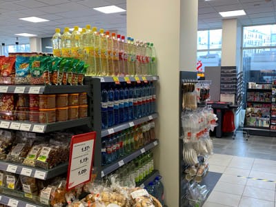 VVN-teamet utførte levering av handelsutstyr og monteringsarbeid i den nye butikken til butikkjeden "TOP" i Riga.4